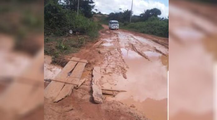 Graças a lamaçal em vicinal, moradores do Cantá tiveram dificuldades para votar no dia da eleição