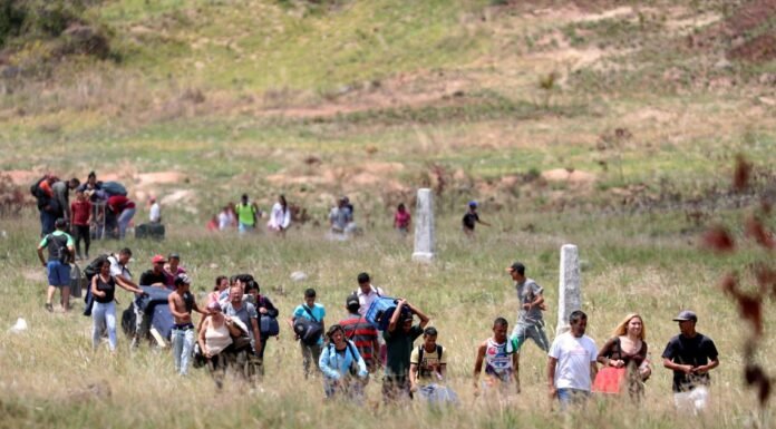 Nicolletti entra com agravo para que Forças de Segurança deportem imigrantes venezuelanos ilegais