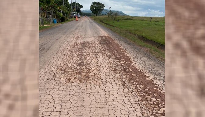 Denarium garantiu que asfalto do Tepequem duraria 15 anos. Imagens desmentem!