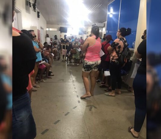 MAIS DE 3 HORAS DE ESPERA – Internautas denunciam novamente demora nos atendimentos do Cosme e Silva