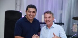 Governador Antonio Denarium e o deputado Soldado Sampaio – Foto: Facebook/Soldado Sampaio